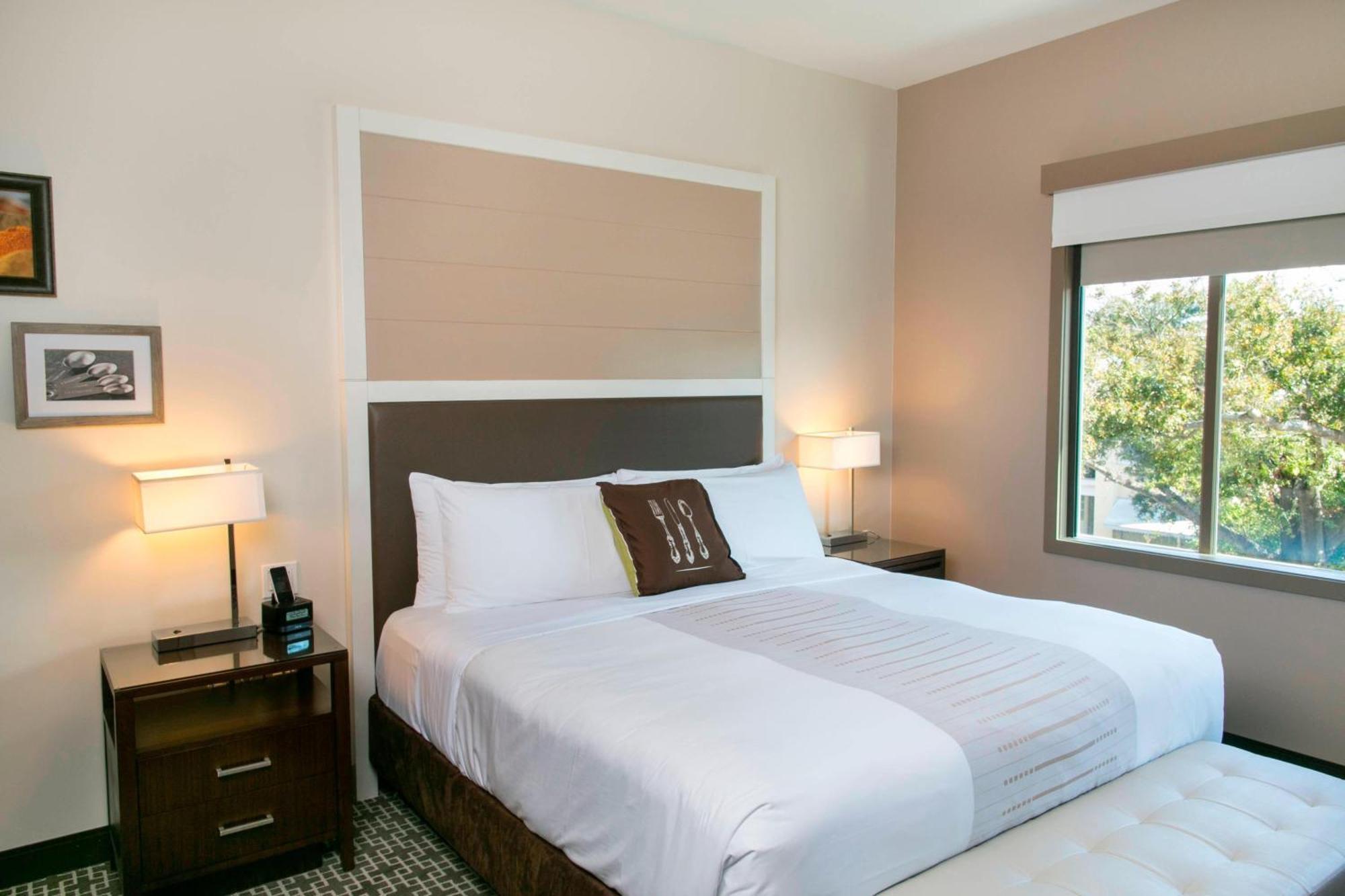 Epicurean Hotel, Autograph Collection Tampa Exterior photo
